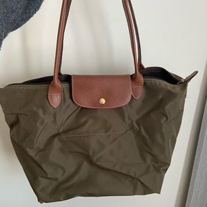 Olive green long strap le pliage tote